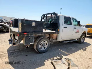 2020 Ram 2500 Tradesman with VIN 3C6UR5CLXLG257989, listed as a Copart auction lot 61019805 with 113,155 mi miles and Salvage title. Bid and sale history available at DreamBid. Image 3.