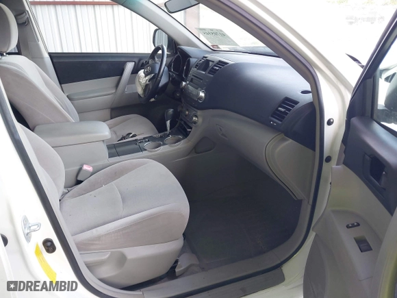 2009 Toyota Highlander with VIN JTEDS41A892074869, listed as a IAAI auction lot 41705345 with 149,304 mi miles. Bid and sale history available at carsss.com. Image 5.