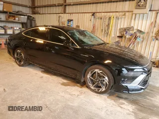2024 Hyundai Sonata SEL z VIN KMHL14JA3RA380799, wystawiony jako Copart lot #51911125 z przebiegiem 16 894 mil mil oraz Szkoda całkowita • Salvage title. Historia ofert i sprzedaży dostępna na DreamBid. Obrazek 4.