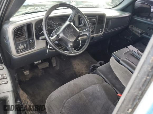 2001 Chevrolet Silverado 1500 LS with VIN 2GCEC19V211397296, listed as a Copart auction lot 44568445 with 344,705 mi miles and Salvage Title. Bid and sale history available at DreamBid. Image 8.