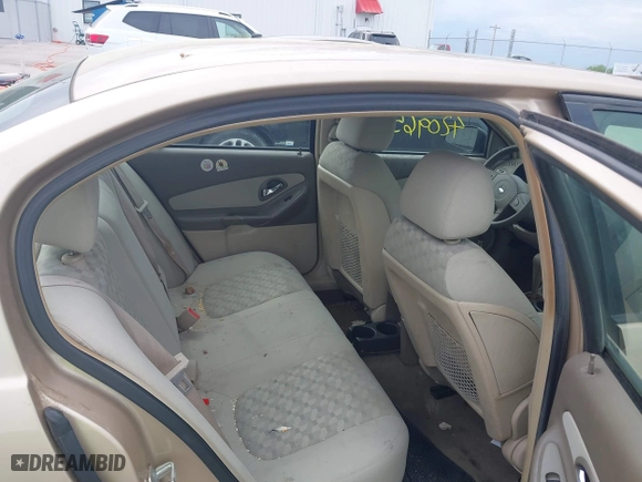 2005 Chevrolet Malibu LS with VIN 1G1ZT54845F288078, listed as a IAAI auction lot 42096599 with 116,212 mi miles. Bid and sale history available at carsss.com. Image 8.