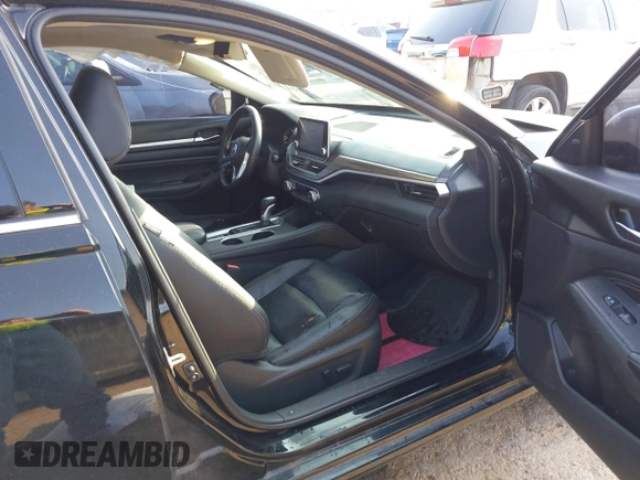 2019 Nissan Altima 2.5 SL with VIN 1N4BL4EVXKC120729, listed as a IAAI auction lot 39457605 with 132,189 mi miles. Bid and sale history available at carsss.com. Image 5.