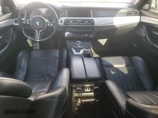 2015 BMW M5 with VIN WBSFV9C51FD594308, listed as a Copart auction lot 43259104 with 73,158 mi miles. Bid and sale history available at carsss.com. Image 8.