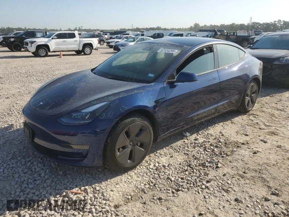 2023 Tesla Model 3 z VIN 5YJ3E1EA9PF712542, wystawiony jako Copart lot #52124295 z przebiegiem 13 154 mil mil oraz Czysty tytuł • Clean title. Historia ofert i sprzedaży dostępna na DreamBid. Obrazek 1.