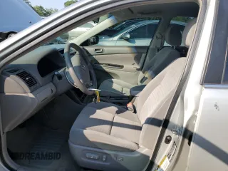 2005 Toyota Camry LE z VIN 4T1BE30K85U569235, wystawiony jako Copart lot #60223665 z przebiegiem 207 341 mil mil oraz Szkoda całkowita • Salvage title. Historia ofert i sprzedaży dostępna na DreamBid. Obrazek 7.
