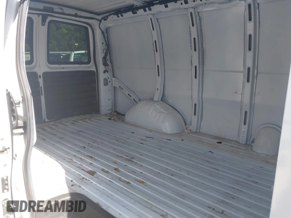 2019 Chevrolet Express Cargo Van with VIN 1GCWGAFP6K1173549, listed as a IAAI auction lot 42082743 with 86,763 mi miles. Bid and sale history available at carsss.com. Image 8.