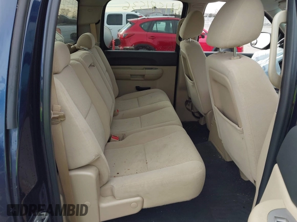 2008 GMC Sierra 1500 Work Truck z VIN 2GTEK13M981128659, wystawiony jako IAAI lot #41581536 z przebiegiem 241 671 mil mil oraz . Historia ofert i sprzedaży dostępna na DreamBid. Obrazek 8.