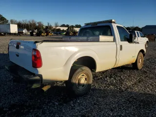 2011 Ford F-250 XL z VIN 1FTBF2A67BEA75323, wystawiony jako Copart lot #86070574 z przebiegiem 153 305 mil mil oraz Szkoda całkowita • Salvage title. Historia ofert i sprzedaży dostępna na DreamBid. Obrazek 3.