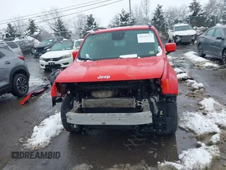 2016 Jeep Renegade Latitude with VIN ZACCJBBT2GPC78349, listed as a IAAI auction lot 41532713 with 162,330 mi miles. Bid and sale history available at carsss.com. Image 12.