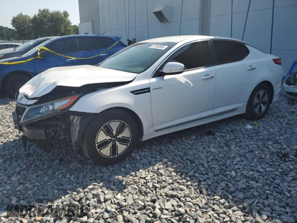2013 Kia Optima EX with VIN KNAGM4AD5D5040902, listed as a Copart auction lot 57556365 with 145,624 mi miles and Salvage title. Bid and sale history available at DreamBid. Image 1.