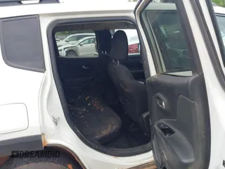 2022 Jeep Renegade Latitude with VIN ZACNJDB18NPN89443, listed as a IAAI auction lot 42161861 with 98,914 mi miles and . Bid and sale history available at DreamBid. Image 8.