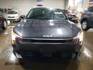 2025 Kia K4 LXS with VIN 3KPFT4DE7SE029570, listed as a Copart auction lot 46536465 with 2,449 mi miles and Salvage Title. Bid and sale history available at carsss.com. Image 5.