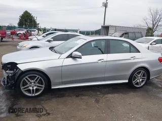 2014 Mercedes-Benz E 350 Luxury with VIN WDDHF8JB0EB075945, listed as a IAAI auction lot 41018546 with 66,678 mi miles and . Bid and sale history available at DreamBid. Image 15.