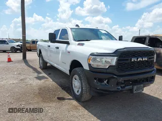 2022 Ram 2500 Tradesman with VIN 3C6UR5HJ4NG345415, listed as a IAAI auction lot 42565756 with 131,495 mi miles and . Bid and sale history available at DreamBid. Image 1.
