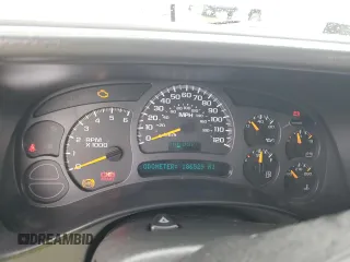 2003 Chevrolet Tahoe LS z VIN 1GNEC13T03J203176, wystawiony jako Copart lot #49501875 z przebiegiem 186 529 mil mil oraz Szkoda całkowita • Salvage title. Historia ofert i sprzedaży dostępna na DreamBid. Obrazek 9.