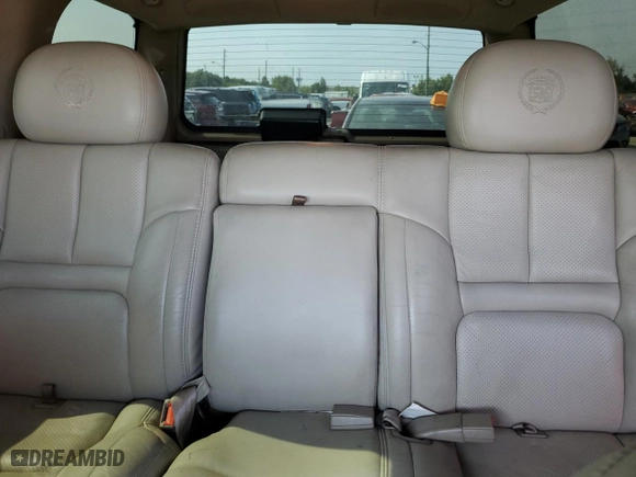 2000 Cadillac Escalade with VIN 1GYEK63R2YR210601, listed as a Copart auction lot 64108944 with 186,964 mi miles and Salvage Title. Bid and sale history available at carsss.com. Image 10.