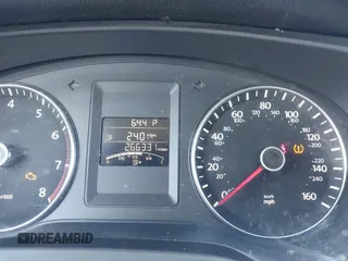 2014 Volkswagen Jetta SE with VIN 3VWD17AJ9EM372677, listed as a IAAI auction lot 42406449 with 266,331 mi miles and . Bid and sale history available at DreamBid. Image 7.