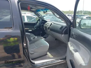 2006 Toyota Tacoma PreRunner with VIN 3TMJU62NX6M026499, listed as a IAAI auction lot 42437645 with 452,309 mi miles and . Bid and sale history available at DreamBid. Image 5.
