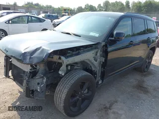 2023 Jeep Grand Cherokee Limited with VIN 1C4RJKBGXP8701778, listed as a IAAI auction lot 42635838 with 27,514 mi miles and . Bid and sale history available at DreamBid. Image 18.
