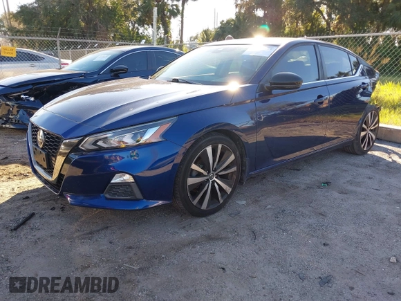 2020 Nissan Altima SR with VIN 1N4AL4CV6LN307437, listed as a IAAI auction lot 41234547 with 40,501 mi miles and . Bid and sale history available at carsss.com. Image 2.