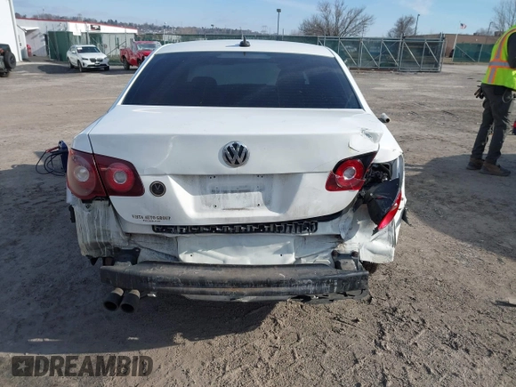 2008 Volkswagen Jetta SE with VIN 3VWRM71K38M023413, listed as a IAAI auction lot 41598150 with 155,922 mi miles and . Bid and sale history available at DreamBid. Image 13.