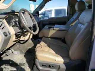 2013 Ford F-350 XL z VIN 1FT8X3B66DEA30856, wystawiony jako Copart lot #81529334 z przebiegiem Nie podano mil oraz Szkoda całkowita • Salvage title. Historia ofert i sprzedaży dostępna na DreamBid. Obrazek 7.