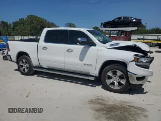 2020 Ram 1500 Laramie z VIN 1C6SRFJT5LN402007, wystawiony jako Copart lot #56427815 z przebiegiem 79 159 mil mil oraz Szkoda całkowita • Salvage title. Historia ofert i sprzedaży dostępna na DreamBid. Obrazek 4.