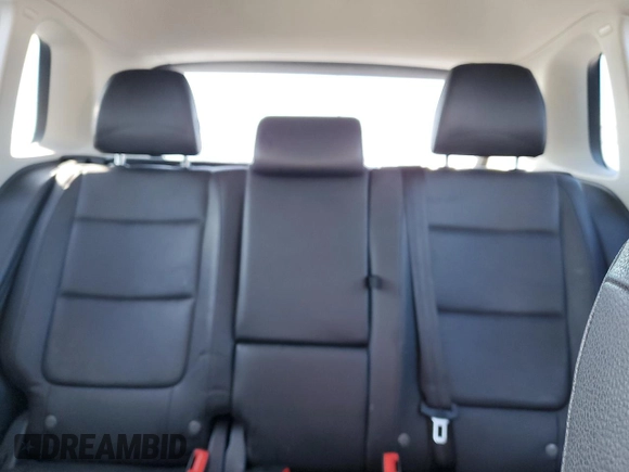 2017 Volkswagen Tiguan S with VIN WVGBV7AX2HW511907, listed as a Copart auction lot 50252355 with 207,662 mi miles and Clean Title. Bid and sale history available at DreamBid. Image 10.