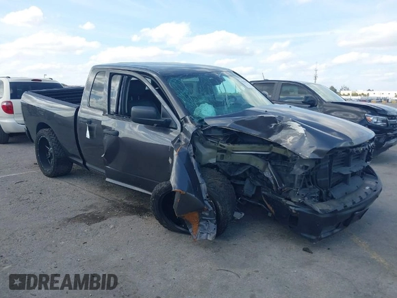2019 Ram 1500 Classic Tradesman with VIN 1C6RR6FT0KS733813, listed as a IAAI auction lot 41618317 with 46,597 mi miles. Bid and sale history available at carsss.com. Image 1.