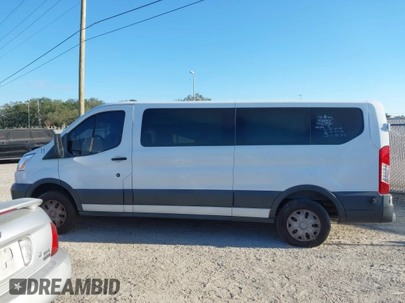 2017 Ford Transit XL z VIN 1FBZX2ZM5HKA20740, wystawiony jako IAAI lot #41144911 z przebiegiem 201 936 mil mil oraz . Historia ofert i sprzedaży dostępna na DreamBid. Obrazek 14.
