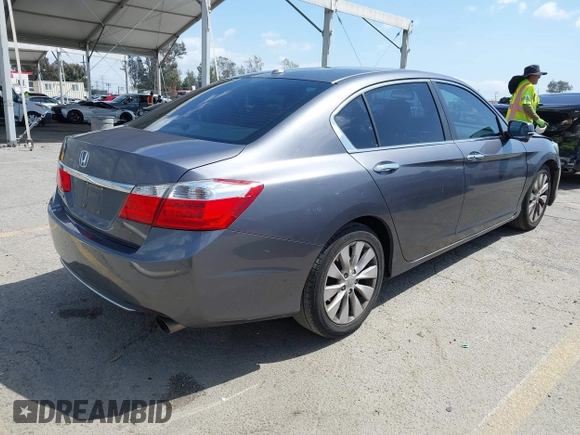 2013 Honda Accord EX-L with VIN 1HGCR2F89DA088124, listed as a IAAI auction lot 41961736 with 157,569 mi miles and . Bid and sale history available at DreamBid. Image 4.