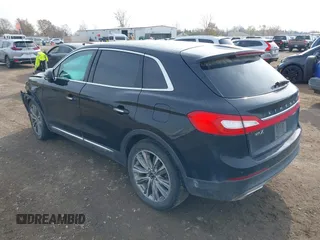 2016 Lincoln MKX Reserve with VIN 2LMTJ8LP3GBL71597, listed as a IAAI auction lot 40722178 with 230,704 mi miles. Bid and sale history available at carsss.com. Image 3.