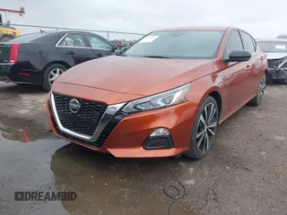 2020 Nissan Altima 2.5 SR with VIN 1N4BL4CVXLC186704, listed as a IAAI auction lot 41905204 with 67,102 mi miles. Bid and sale history available at carsss.com. Image 17.