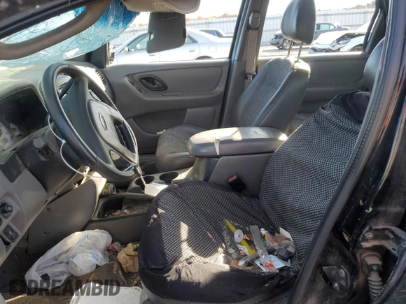 2002 Ford Escape XLS Choice with VIN 1FMYU02182KC39473, listed as a Copart auction lot 80533704 with 232,915 mi miles and Clean title. Bid and sale history available at DreamBid. Image 7.