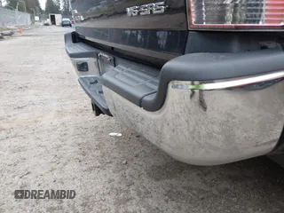 2011 Toyota Tacoma with VIN 3TMLU4EN1BM070300, listed as a IAAI auction lot 41710119 with 199,099 mi miles and . Bid and sale history available at DreamBid. Image 17.