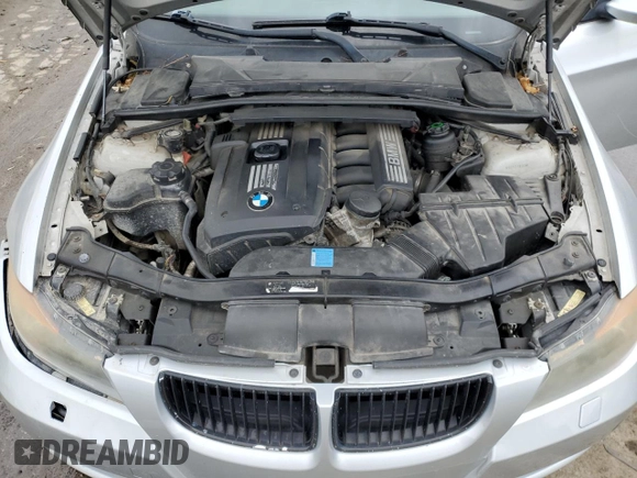 2007 BMW 3 Series 328xi with VIN WBAVC93517KZ71576, listed as a Copart auction lot 53523475 with 185,028 mi miles and Salvage title. Bid and sale history available at DreamBid. Image 11.