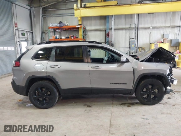 2020 Jeep Cherokee Altitude z VIN 1C4PJMLX6LD501886, wystawiony jako IAAI lot #42118677 z przebiegiem 41 853 mil mil oraz . Historia ofert i sprzedaży dostępna na DreamBid. Obrazek 13.