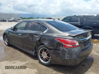 2013 Nissan Altima SV with VIN 1N4AL3AP8DN578581, listed as a IAAI auction lot 42705302 with 107,769 mi miles and . Bid and sale history available at DreamBid. Image 3.