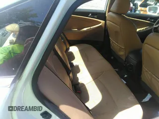 2014 Hyundai Sonata SE with VIN 5NPEC4AC3EH896740, listed as a IAAI auction lot 40032340 with 131,394 mi miles and . Bid and sale history available at DreamBid. Image 8.