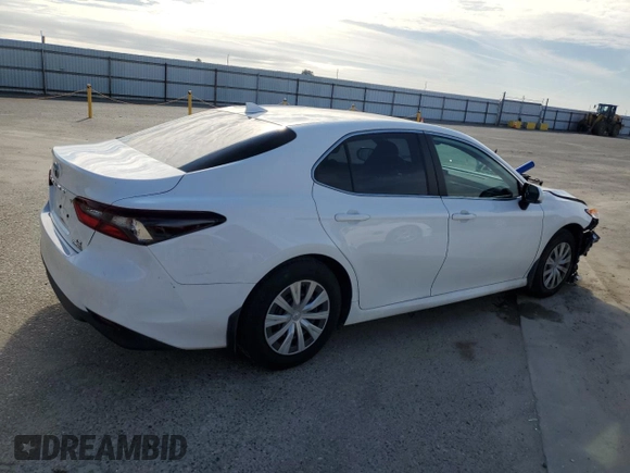 2022 Toyota Camry Hybrid LE with VIN 4T1C31AKXNU595736, listed as a Copart auction lot 50757815 with 44,231 mi miles and Salvage Title. Bid and sale history available at carsss.com. Image 3.