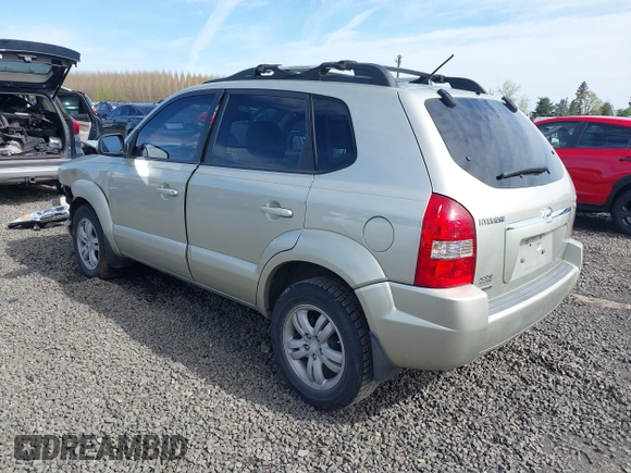 2006 Hyundai Tucson GLS with VIN KM8JN12D26U341568, listed as a IAAI auction lot 41977115 with 155,682 mi miles. Bid and sale history available at carsss.com. Image 3.
