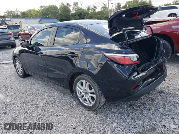 2016 Scion iA z VIN 3MYDLBZV8GY129477, wystawiony jako Copart lot #65612833 z przebiegiem 72 741 mil mil oraz . Historia ofert i sprzedaży dostępna na DreamBid. Obrazek 2.