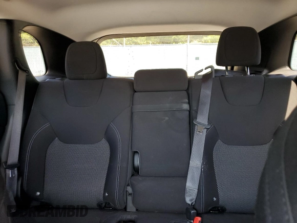 2019 Jeep Cherokee Latitude z VIN 1C4PJMCB3KD175094, wystawiony jako Copart lot #60273225 z przebiegiem 55 449 mil mil oraz Szkoda całkowita • Salvage title. Historia ofert i sprzedaży dostępna na DreamBid. Obrazek 10.