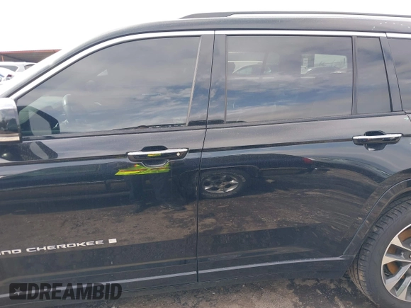 2021 Jeep Grand Cherokee Overland z VIN 1C4RJKDG7M8140271, wystawiony jako IAAI lot #41806329 z przebiegiem 39 160 mil mil oraz . Historia ofert i sprzedaży dostępna na DreamBid. Obrazek 15.