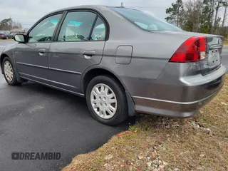2005 Honda Civic LX z VIN 2HGES16505H585515, wystawiony jako IAAI lot #41746972 z przebiegiem 216 158 mil mil oraz . Historia ofert i sprzedaży dostępna na DreamBid. Obrazek 3.