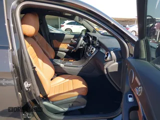 2022 Mercedes-Benz GLC with VIN W1N0J8EB8NG065353, listed as a IAAI auction lot 42033265 with 25,846 mi miles. Bid and sale history available at carsss.com. Image 5.