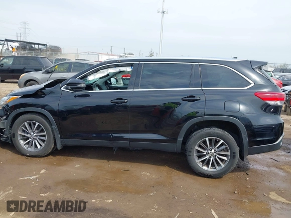 2019 Toyota Highlander SE with VIN 5TDJZRFH6KS716980, listed as a IAAI auction lot 42020293 with Not provided miles and . Bid and sale history available at DreamBid. Image 14.