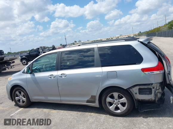 2013 Toyota Sienna LE AAS with VIN 5TDKK3DC4DS399295, listed as a IAAI auction lot 42173970 with 128,350 mi miles and . Bid and sale history available at DreamBid. Image 14.