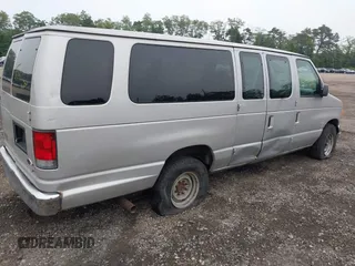 2003 Ford Econoline Passenger XL with VIN 1FBSS31L33HB64088, listed as a IAAI auction lot 42479333 with 189,428 mi miles and . Bid and sale history available at DreamBid. Image 4.