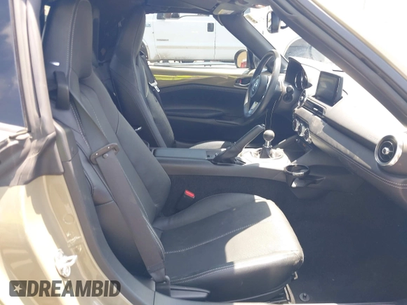2023 Mazda MX-5 Miata Grand Touring z VIN JM1NDAM73P0561844, wystawiony jako IAAI lot #42195198 z przebiegiem 6 020 mil mil oraz . Historia ofert i sprzedaży dostępna na DreamBid. Obrazek 5.
